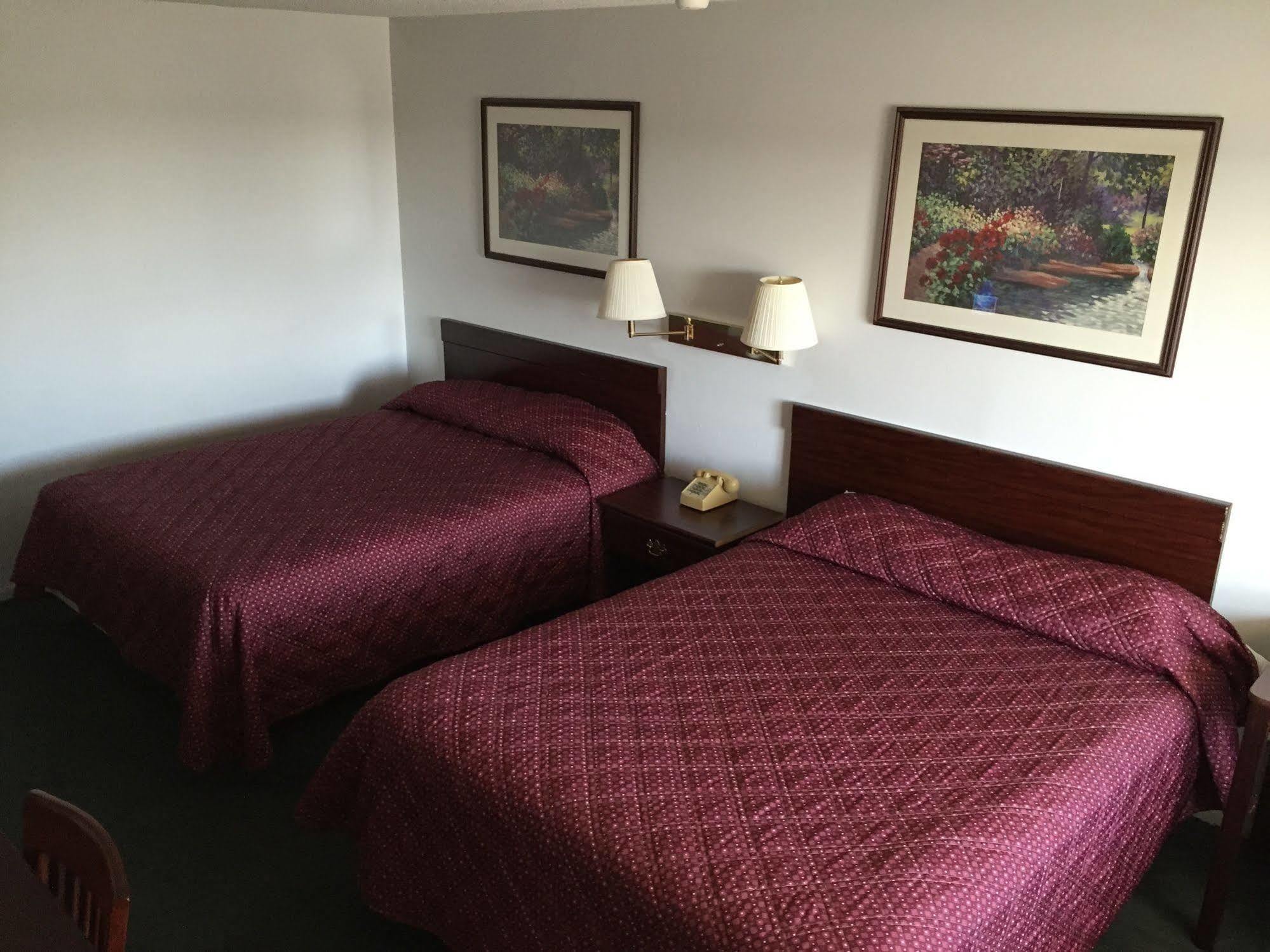 Slumber Inn Harrisonville Exteriör bild